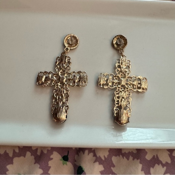 New Statement Cross Earrings - Picture 4 of 4